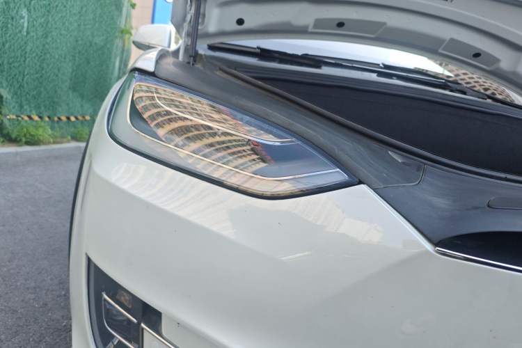 Used Tesla Model X 2019 Long-Range Version Right Front Headlight