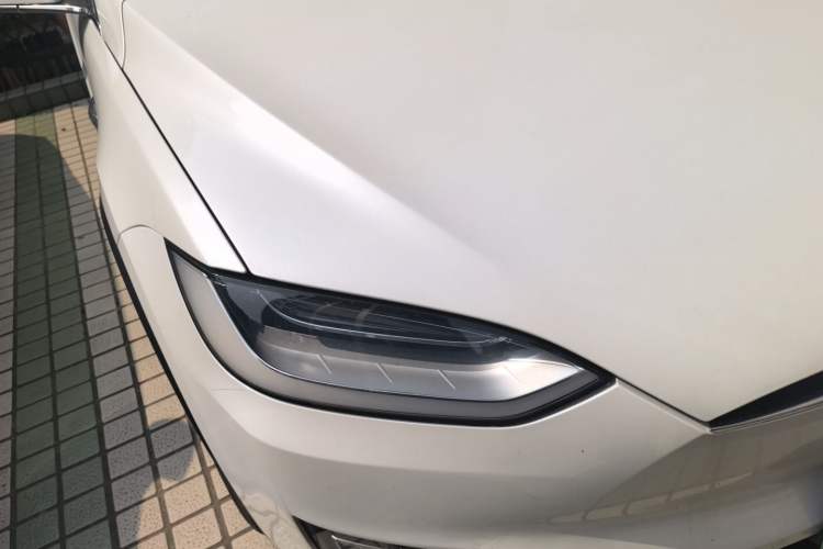Used Tesla Model X 2019 Long-Range Version Right Front Headlight