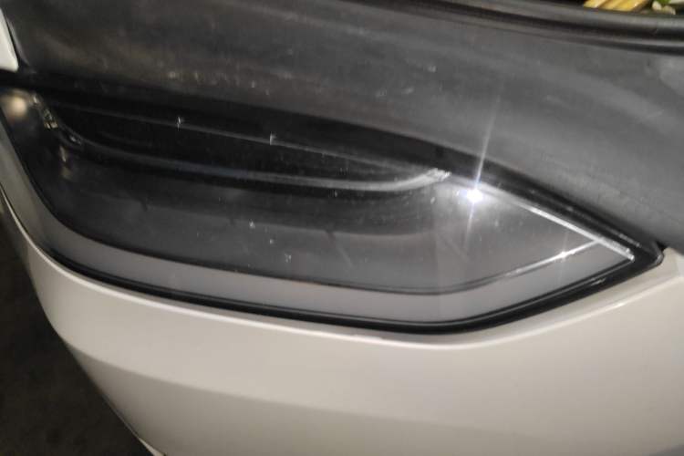 Used Tesla Model X 2019 Long-Range Version Right Front Headlight