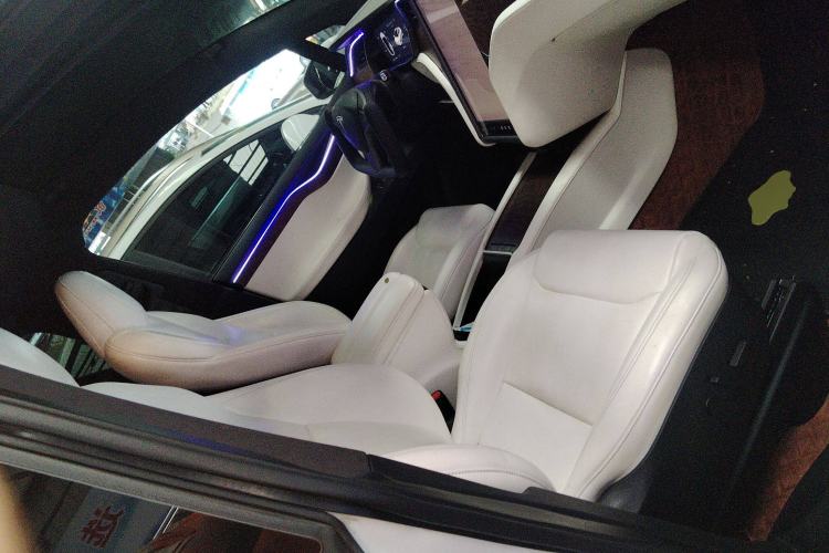 Used Tesla Model X 2019 Long-Range Version Right Front Seat