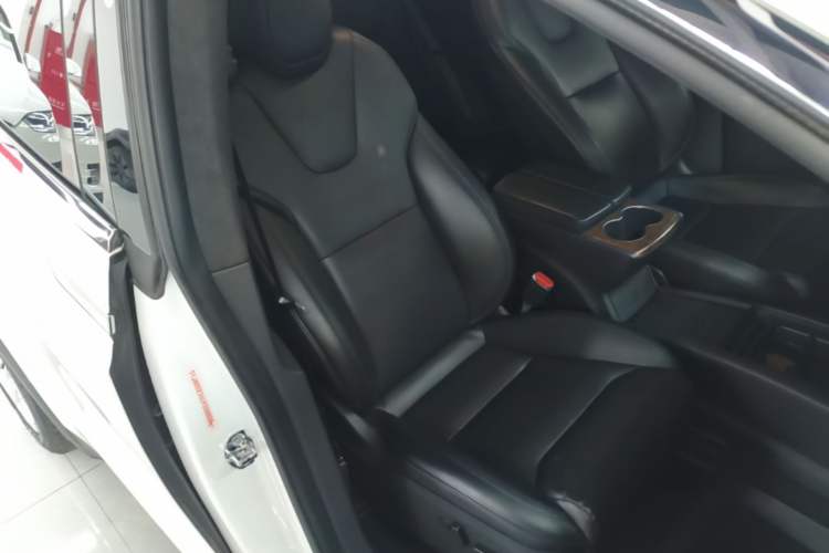 Used Tesla Model X 2019 Long-Range Version Right Front Seat