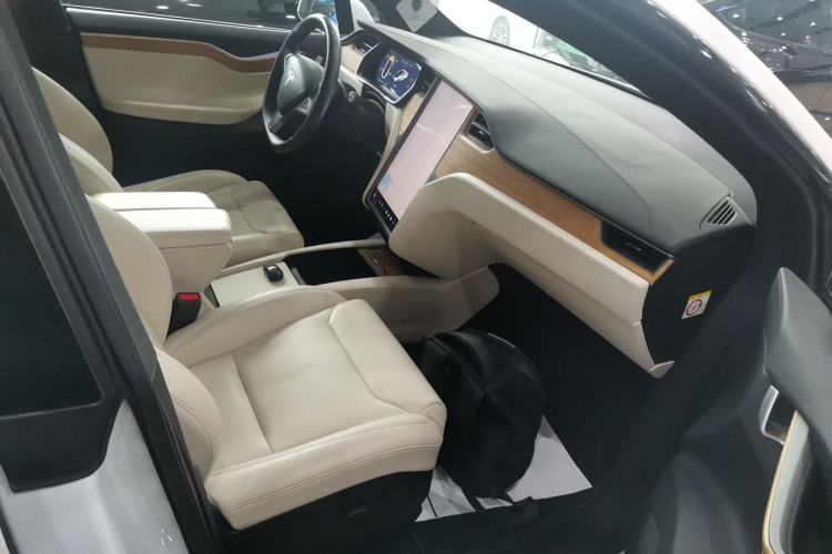 Used Tesla Model X 2019 Long-Range Version Right Front Seat