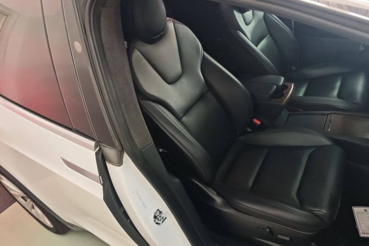 Used Tesla Model X 2019 Long-Range Version Right Front Seat