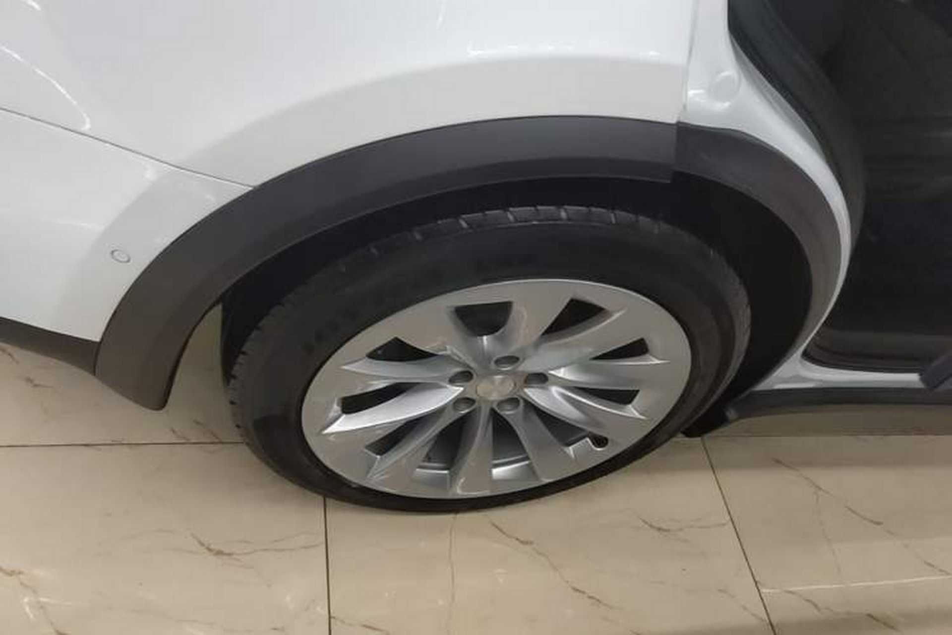 Used Tesla Model X 2019 Long-Range Version Right Rear Wheel Hub