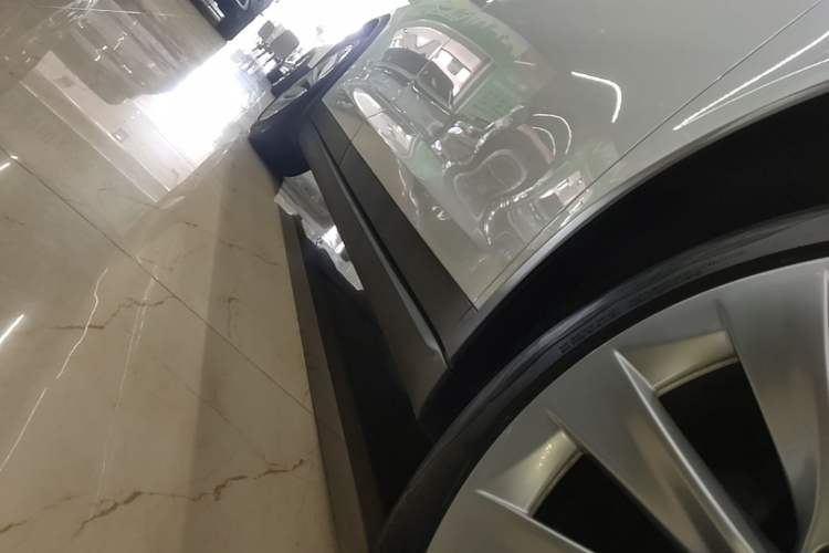 Used Tesla Model X 2019 Long-Range Version Right Side Sill