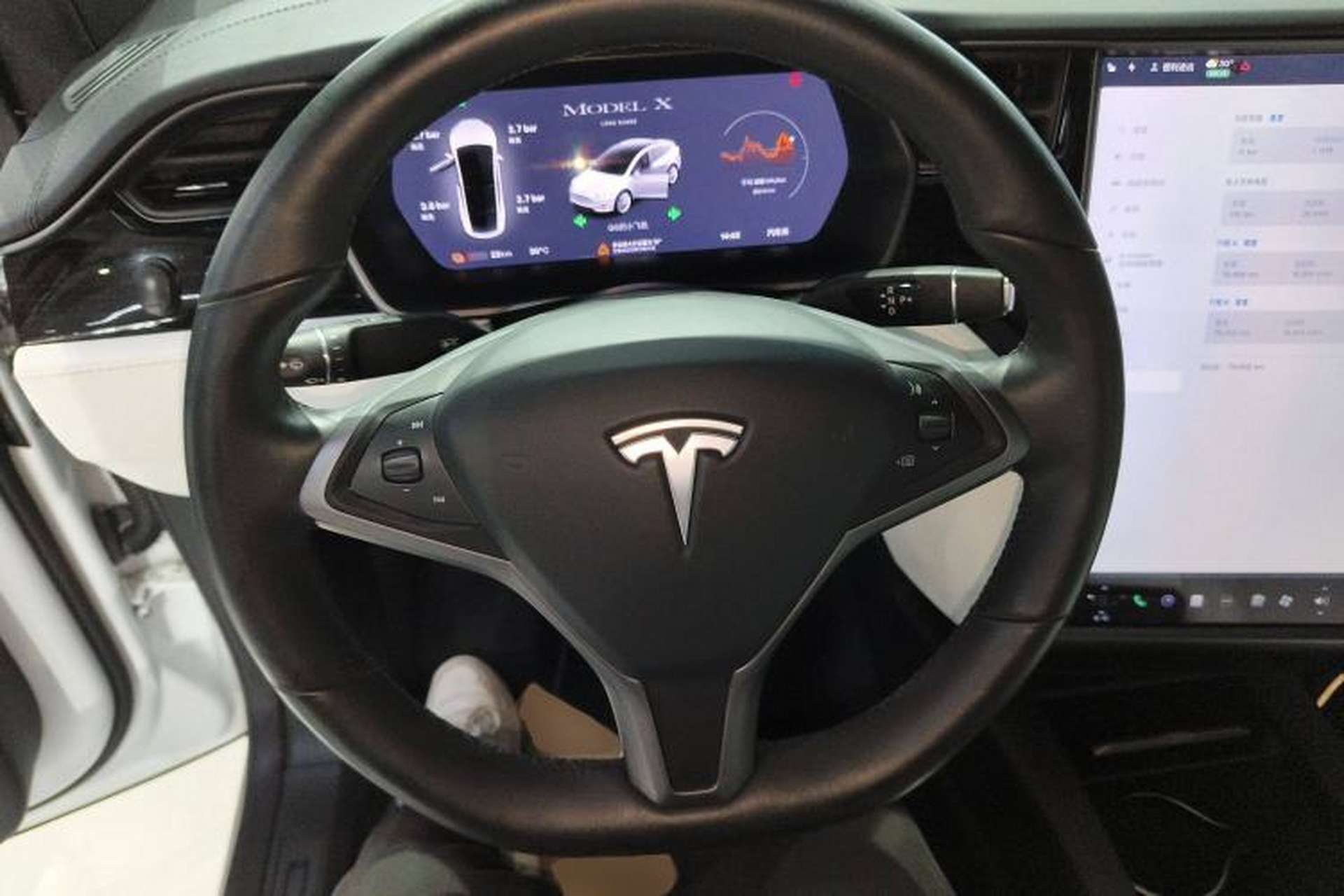 Used Tesla Model X 2019 Long-Range Version Steering Wheel