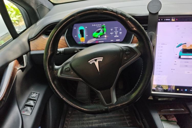 Used Tesla Model X 2019 Long-Range Version Steering Wheel