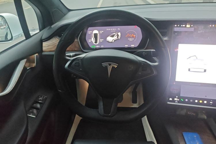 Used Tesla Model X 2019 Long-Range Version Steering Wheel