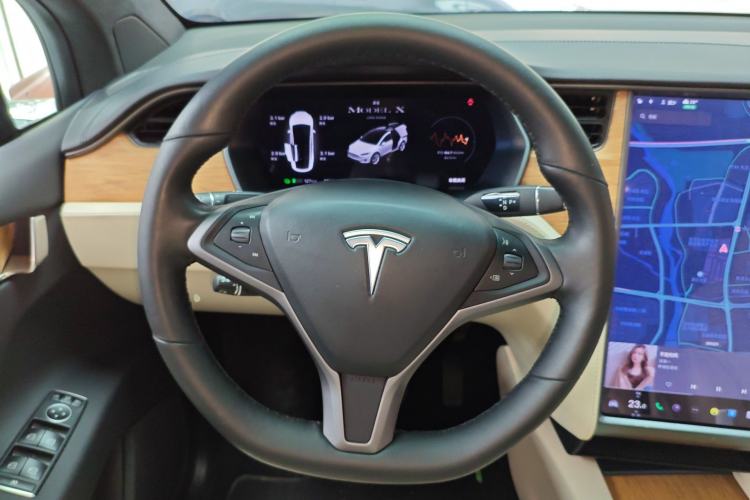Used Tesla Model X 2019 Long-Range Version Steering Wheel