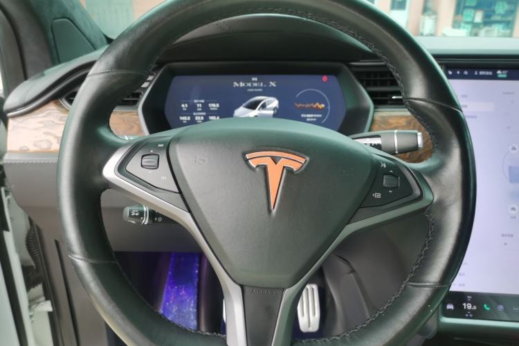 Used Tesla Model X 2019 Long-Range Version Steering Wheel