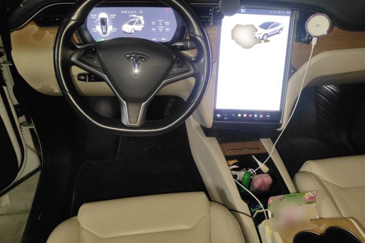 Used Tesla Model X 2019 Long-Range Version Steering Wheel