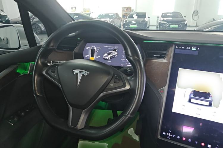 Used Tesla Model X 2019 Long-Range Version Steering Wheel
