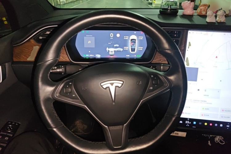 Used Tesla Model X 2019 Long-Range Version Steering Wheel