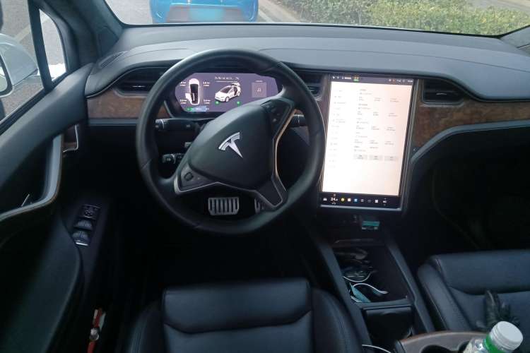 Used Tesla Model X 2019 Performance High-Performance Edition Steering Wheel