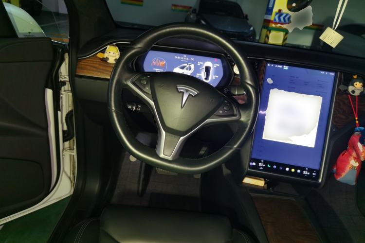 Used Tesla Model X 2019 Long-Range Version Steering Wheel