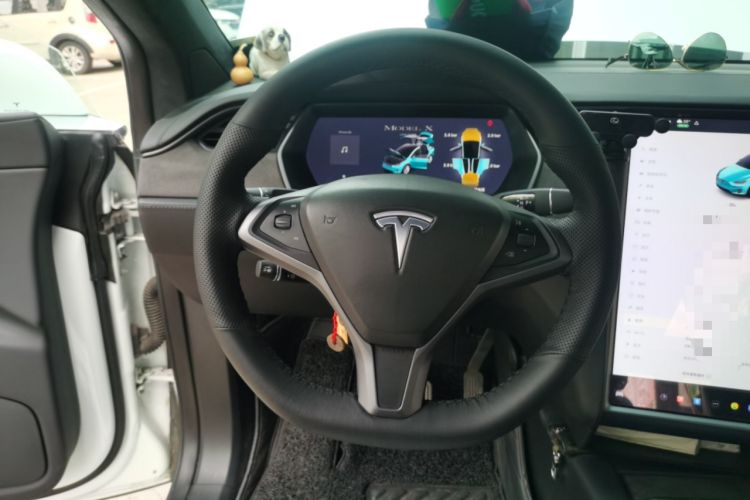 Used Tesla Model X 2019 Long-Range Version Steering Wheel