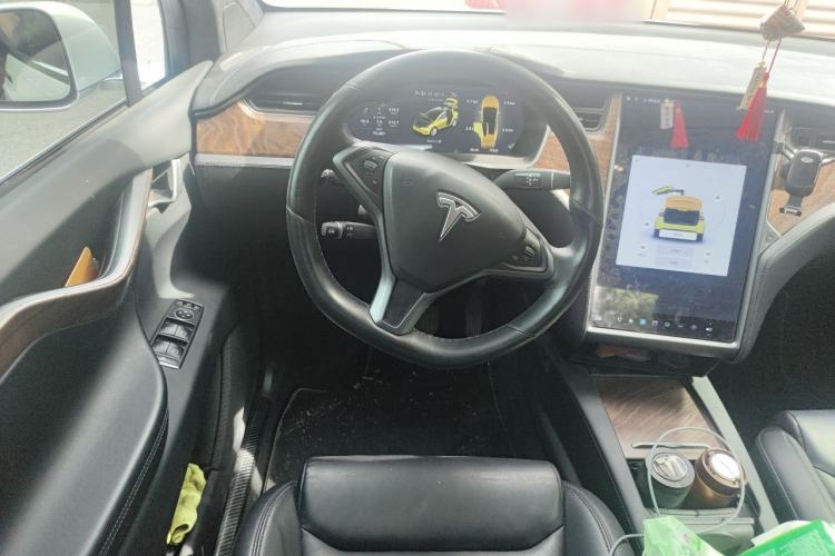 Used Tesla Model X 2019 Long-Range Version Steering Wheel