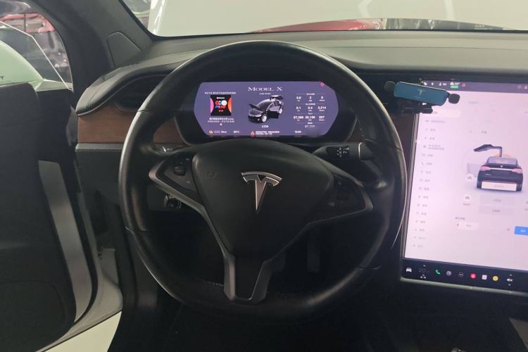 Used Tesla Model X 2019 Long-Range Version Steering Wheel