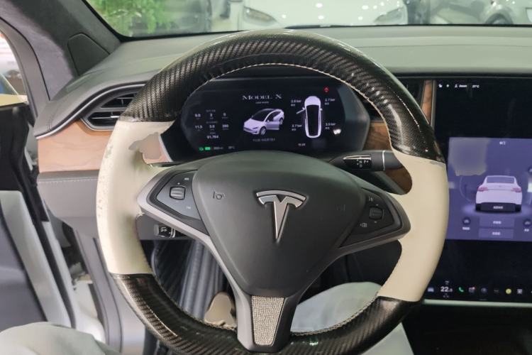 Used Tesla Model X 2019 Long-Range Version Steering Wheel