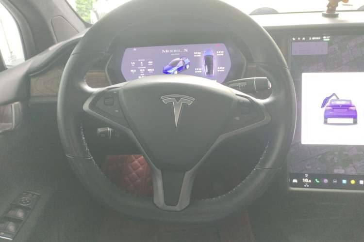 Used Tesla Model X 2019 Long-Range Version Steering Wheel
