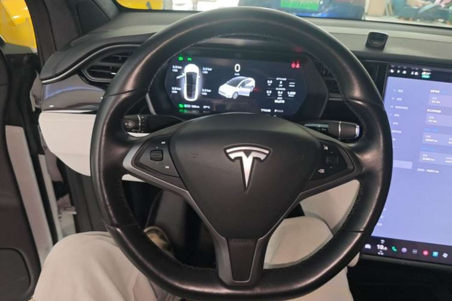 Used Tesla Model X 2019 Long-Range Version Steering Wheel