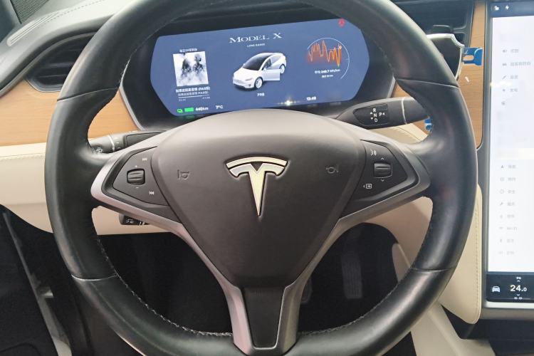 Used Tesla Model X 2019 Long-Range Version Steering Wheel