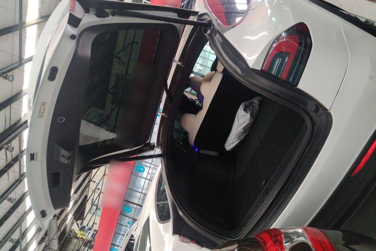 Used Tesla Model X 2019 Long-Range Version Trunk