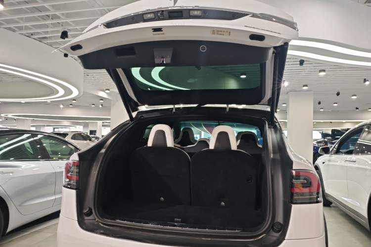 Used Tesla Model X 2019 Performance High-Performance Edition Trunk