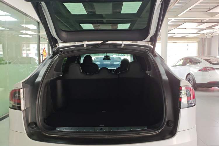 Used Tesla Model X 2019 Performance High-Performance Edition Trunk