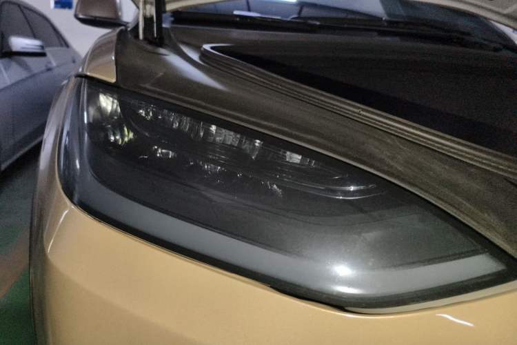 Used Tesla Model X 2019 Long-Range Version Right Front Headlight