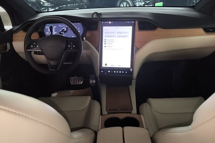 Used Tesla Model X 2020 Performance High-Performance Edition Center Console