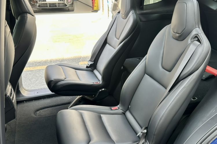 Used Tesla Model X 2020 Long-Range Upgrade Version Interior 2