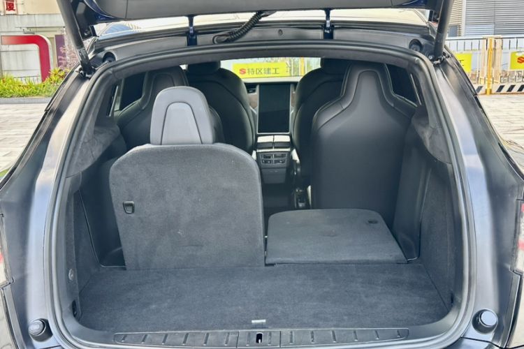Used Tesla Model X 2020 Long-Range Upgrade Version Interior 8