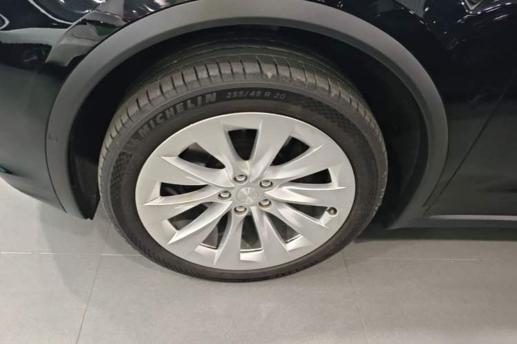 Used Tesla Model X 2020 Long-Range Upgrade Version Left Front Wheel Hub