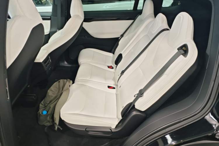 Used Tesla Model X 2020 Long-Range Upgrade Version Left Rear Seat