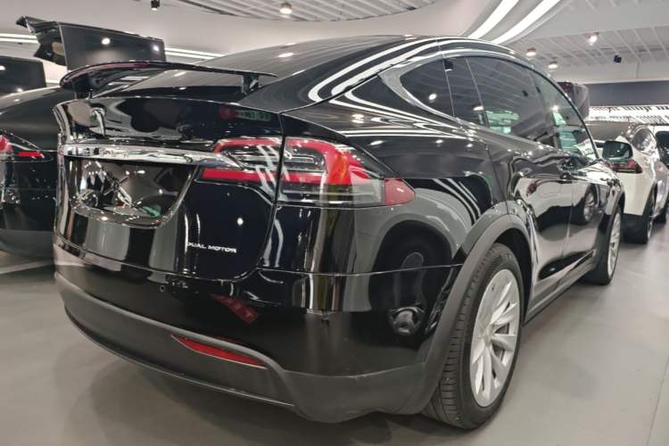 Used Tesla Model X 2020 Long-Range Upgrade Version Rear Right 45 Deg