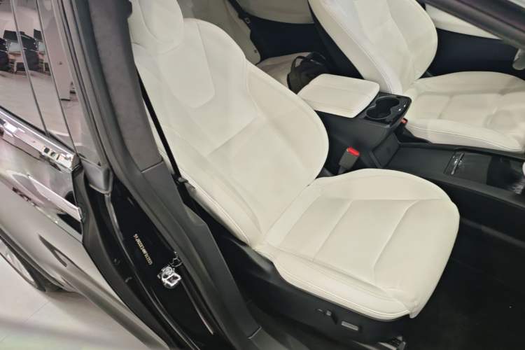 Used Tesla Model X 2020 Long-Range Upgrade Version Right Front Seat