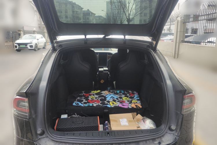 Used Tesla Model X 2020 Long-Range Upgrade Version Trunk