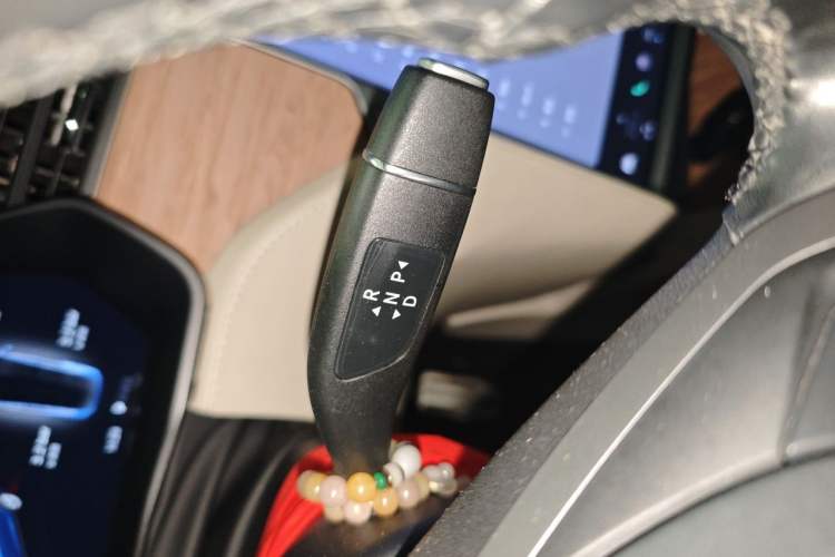 Used Tesla Model X 2020 Performance High-Performance Edition Gear Lever