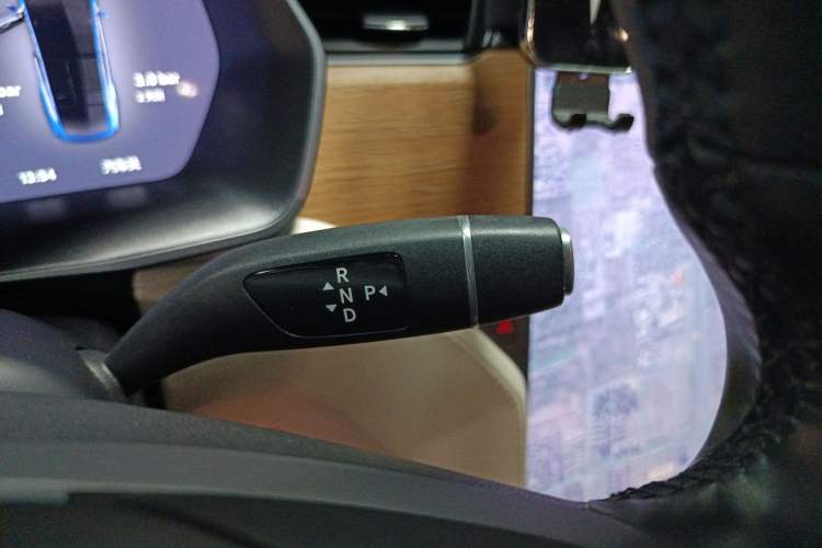 Used Tesla Model X 2020 Performance High-Performance Edition Gear Lever