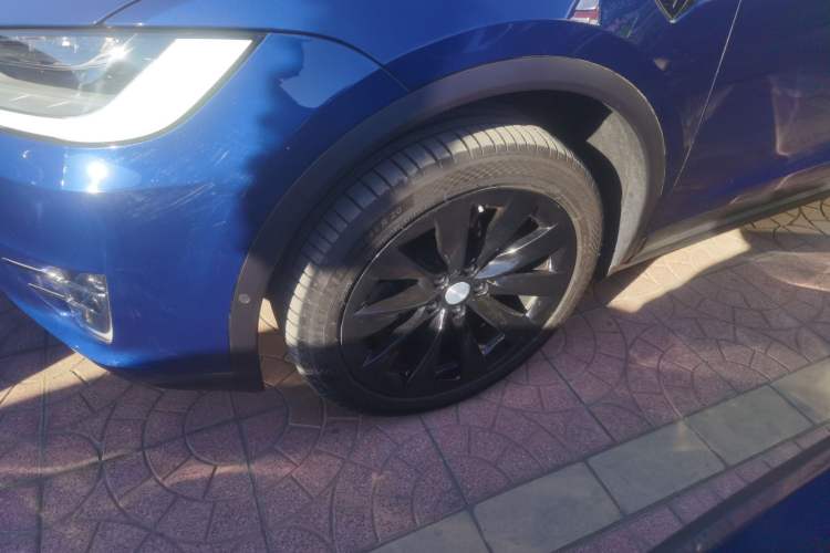 Used Tesla Model X 2020 Long-Range Upgrade Version Left Front Wheel Hub