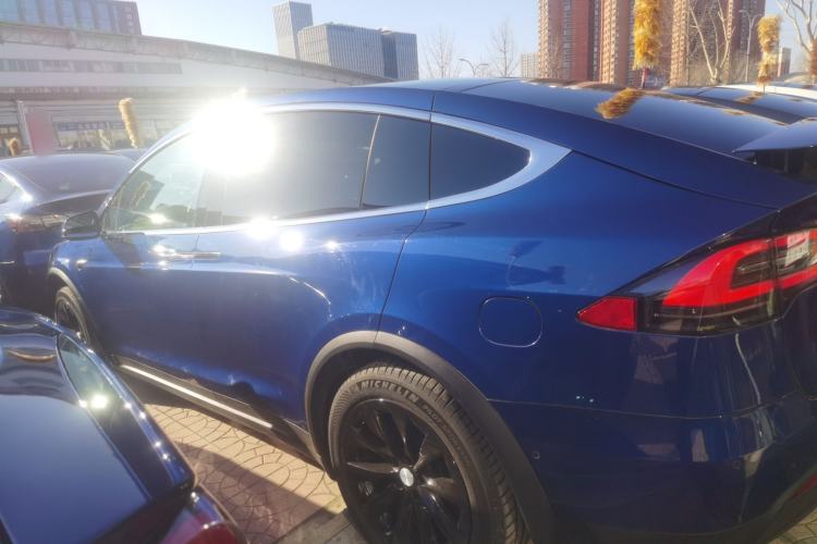 Used Tesla Model X 2020 Long-Range Upgrade Version Left Side