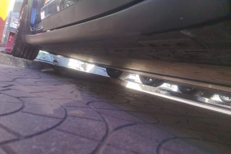 Used Tesla Model X 2020 Long-Range Upgrade Version Right Side Sill