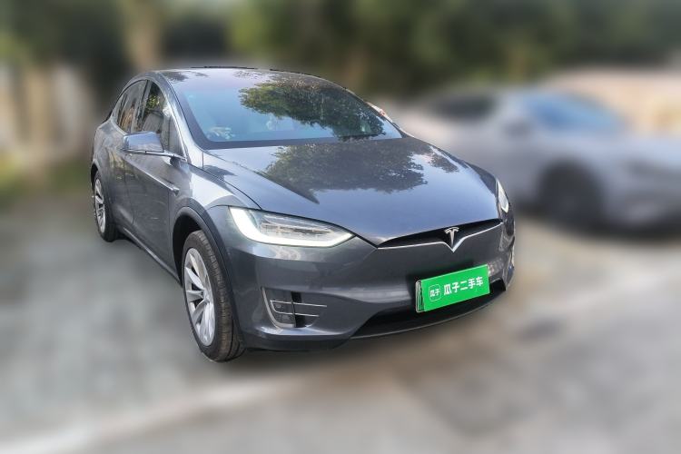 Used Tesla Model X 2020 Long-Range Upgrade Version Front Right 45 Deg