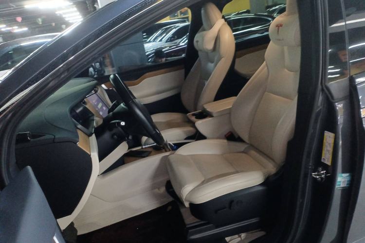 Used Tesla Model X 2020 Long-Range Upgrade Version Left Front Seat