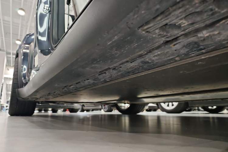 Used Tesla Model X 2020 Performance High-Performance Edition Right Side Sill