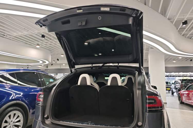 Used Tesla Model X 2020 Performance High-Performance Edition Trunk