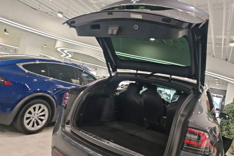 Used Tesla Model X 2020 Performance High-Performance Edition Trunk
