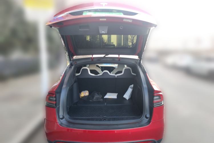 Used Tesla Model X 2020 Long-Range Upgrade Version Trunk