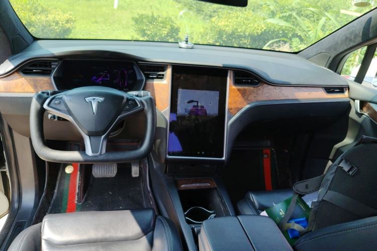 Used Tesla Model X 2020 Long-Range Upgrade Version Center Console